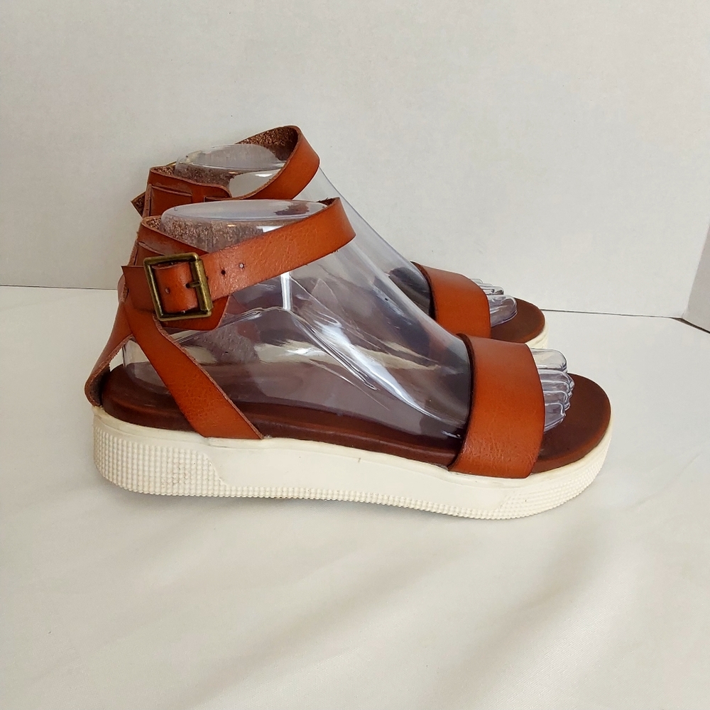 Torrid Wide Width Ankle Strap Platform Sandals Br… - image 4